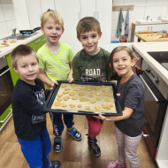 Pečení vánočního cukroví ve 3. třídě