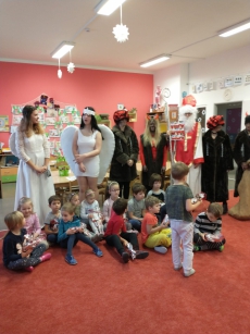 Fotogalerie Mikuláš a jeho družina v MŠ, foto č. 11