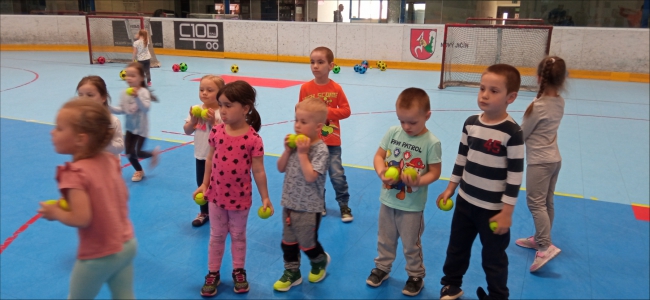 Fotogalerie Veselé sportovky pro děti ze školky, foto č. 14