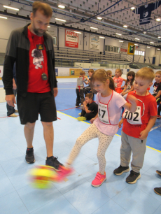 Fotogalerie Sportovní dopoledne pro mateřské školy, foto č. 105