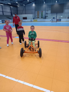Fotogalerie Veselé sportovky pro děti ze školky - 1. a 2. třída, foto č. 14