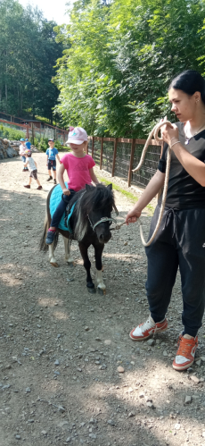 Fotogalerie Výlet do MINIZOO Horečky - 1. a 2. třída, foto č. 9