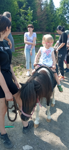 Fotogalerie Výlet do MINIZOO Horečky - 1. a 2. třída, foto č. 10