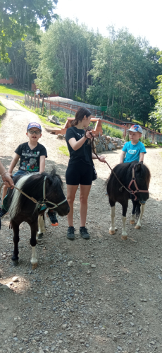 Fotogalerie Výlet do MINIZOO Horečky - 1. a 2. třída, foto č. 17