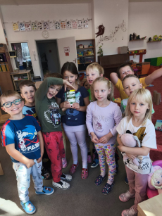Fotogalerie Skřítek Šípek a víla Sedmikráska ve 3. třídě, foto č. 5