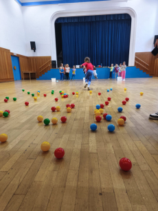 Fotogalerie Veselé sportovky pro děti ze školky, foto č. 1