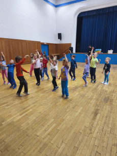 Fotogalerie Veselé sportovky pro děti ze školky, foto č. 6