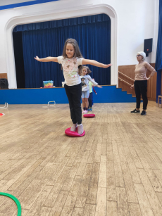 Fotogalerie Veselé sportovky pro děti ze školky, foto č. 7