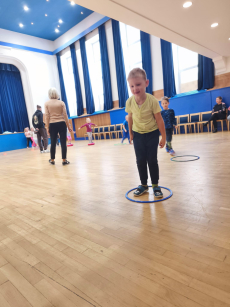 Fotogalerie Veselé sportovky pro děti ze školky, foto č. 15