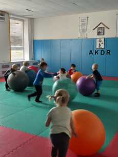 Fotogalerie Veselé sportovky pro děti ze školky - 2. třída - 21.10.2025, foto č. 7