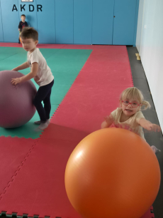 Fotogalerie Veselé sportovky pro děti ze školky - 2. třída - 21.10.2025, foto č. 9