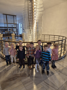 Fotogalerie Příhody včelích medvídků - 2. třída, foto č. 7