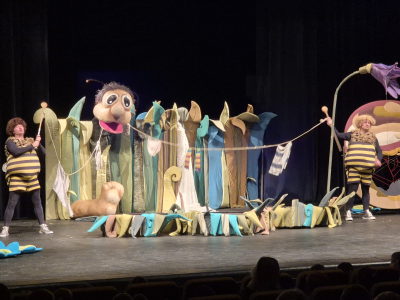 Fotogalerie Příhody včelích medvídků - 2. třída, foto č. 5