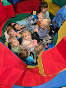 Fotogalerie Veselé sportovky pro děti ze školky - 2. třída - 4.11.2025, foto č. 6