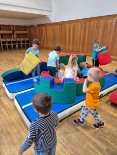 Fotogalerie Veselé sportovky pro děti ze školky - 2. třída - 4.11.2025, foto č. 11