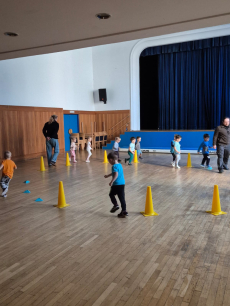 Fotogalerie Veselé sportovky pro děti ze školky - 2. třída - 4.11.2025, foto č. 12