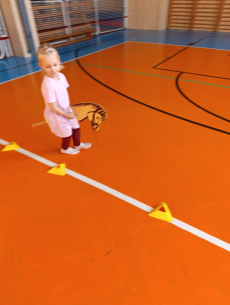 Fotogalerie Svatý Martin v 1. a 3. třídě, foto č. 25