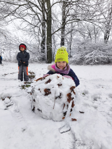 Fotogalerie Hrajeme si se sněhem - 3. třída, foto č. 5