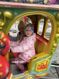 Fotogalerie Adventní čas - 4. třída, foto č. 6