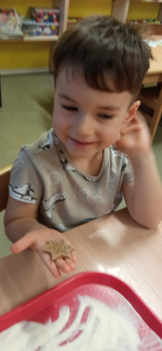 Fotogalerie Předvánoční čas ve 2. třídě, foto č. 5