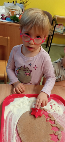 Fotogalerie Předvánoční čas ve 2. třídě, foto č. 7