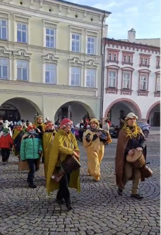 Fotogalerie Tří králové na Masarykově náměstí - 3. třída, foto č. 8