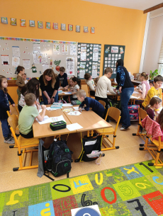 Fotogalerie Návštěva 1. třídy ZŠ - 3. třída, foto č. 7