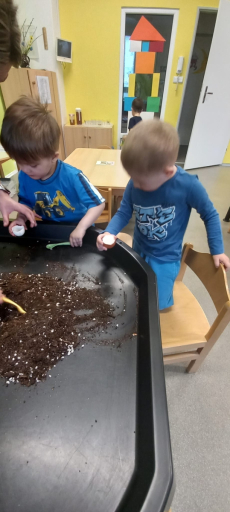 Fotogalerie Jaro v 1. třídě, foto č. 3