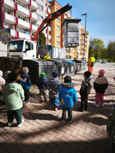 Fotogalerie Den Země - 1. třída, foto č. 28
