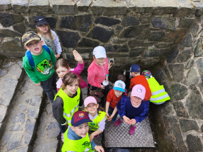 Fotogalerie Výlet k Oční studánce - 3. třída, foto č. 1