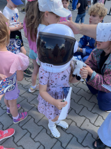 Fotogalerie Cesta do vesmíru v 4. třídy naší MŠ, foto č. 8