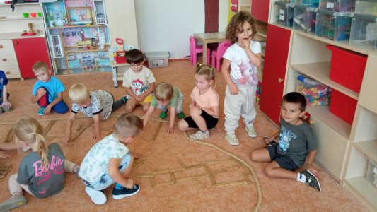 Fotogalerie Září ve školce - 2. třída, foto č. 2