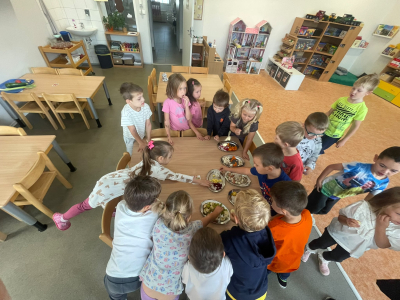 Fotogalerie Ovoce a zelenina v naší mateřské škole  - 3. třída, foto č. 51