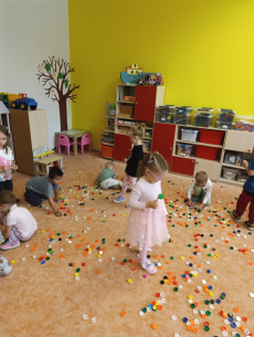 Fotogalerie Ovoce a zelenina v naší mateřské škole - 2. třída, foto č. 14