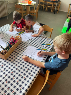 Fotogalerie Podzimní kouzlení v naší mateřské škole ve 3. třídě, foto č. 14